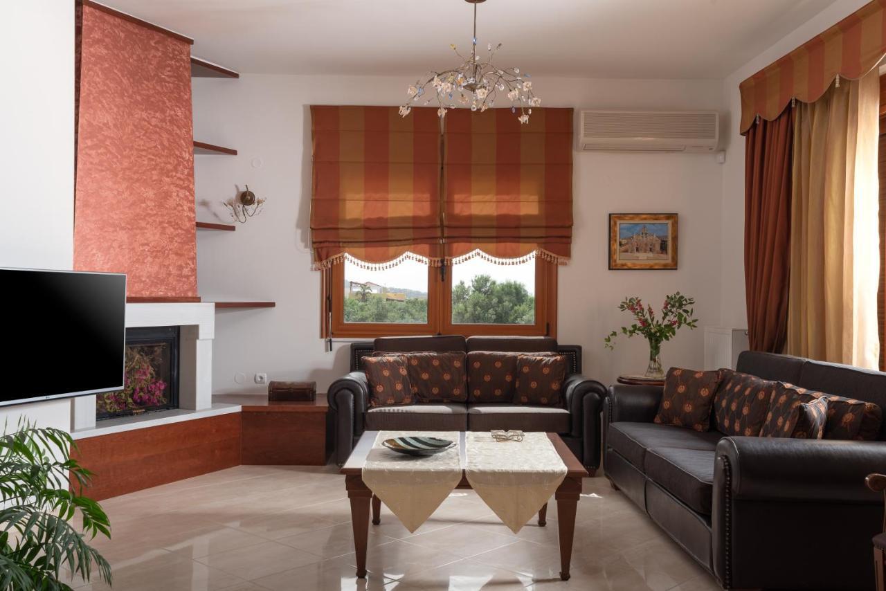 Pigi  Tsourlakis Residence, An Oasis Of Tranquility, By Thinkvilla מראה חיצוני תמונה